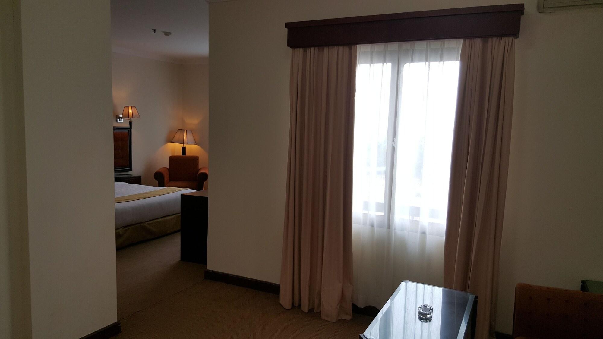 Harbourbay Amir Hotel Batam Exterior photo