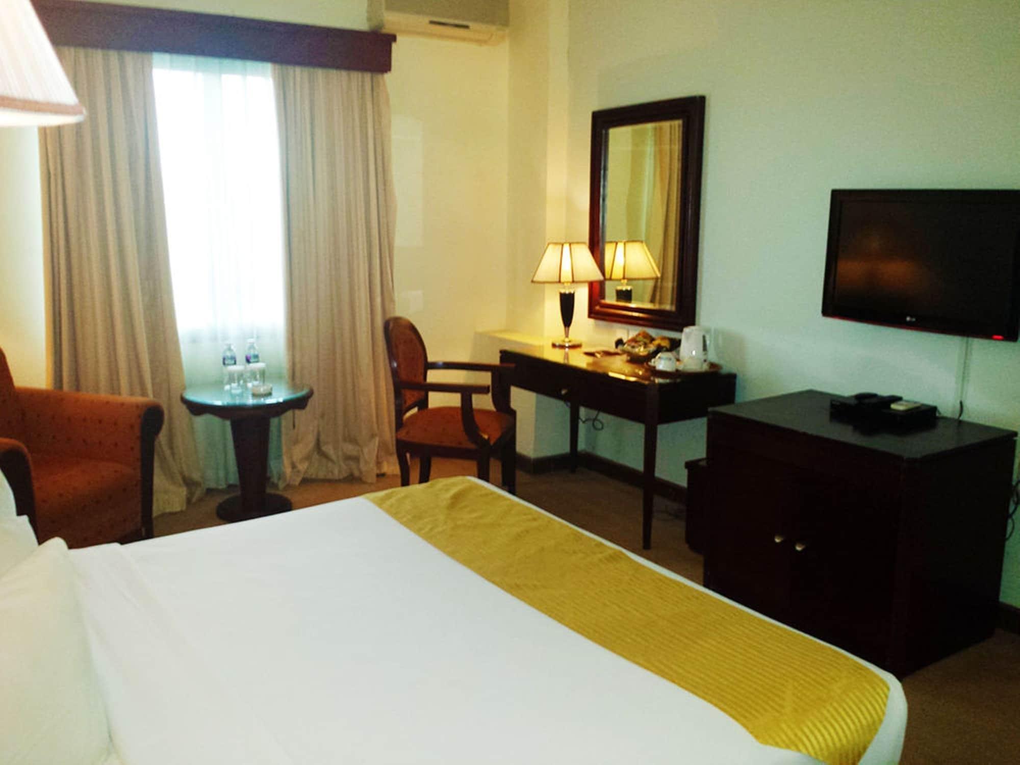 Harbourbay Amir Hotel Batam Exterior photo
